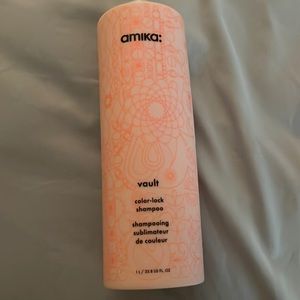 Amika 33.8 oz vault shampoo